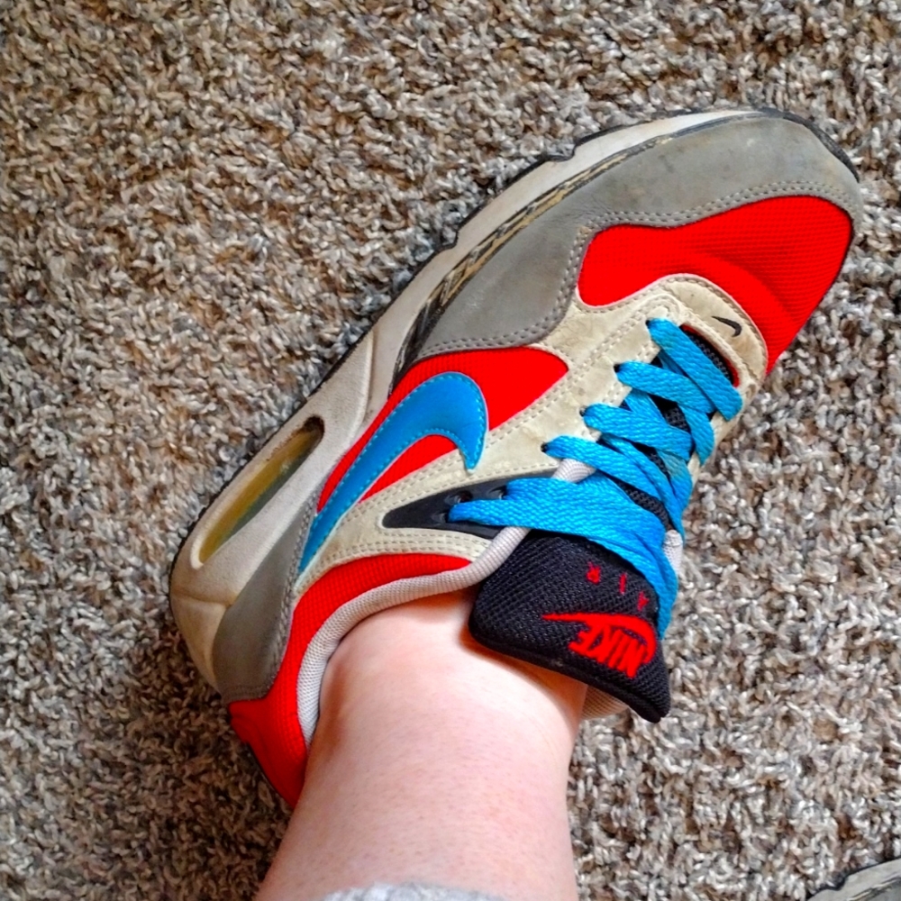 Women's size 7.5 Nike Air